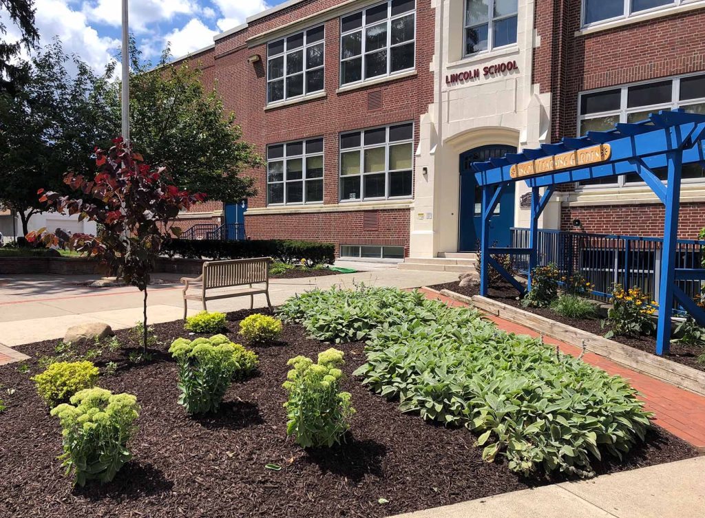 Lincoln Elementary School Building